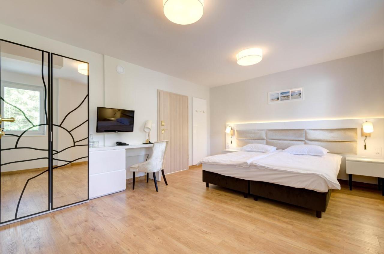 The Sun By Lubicz Hotel Ustka Buitenkant foto