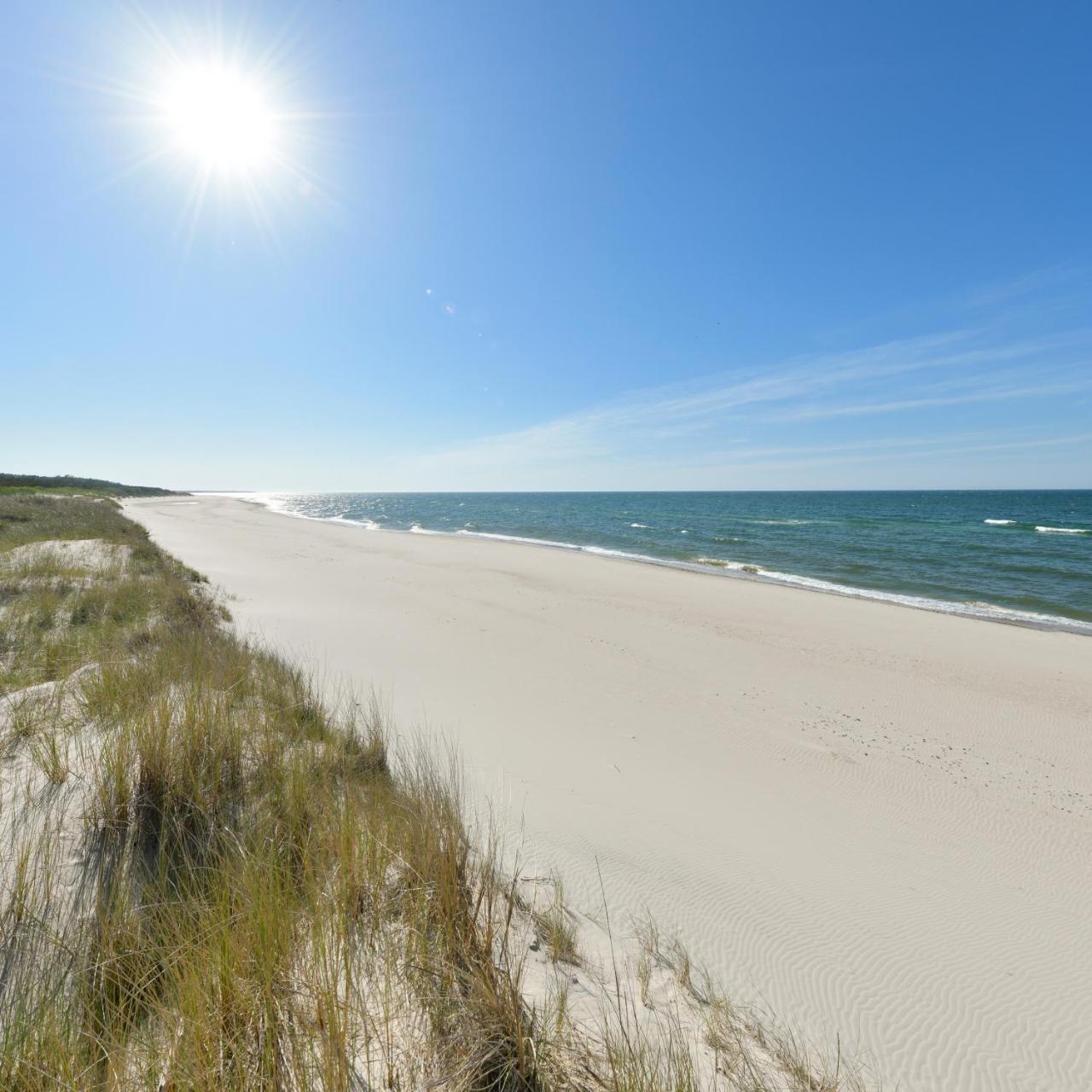 The Sun By Lubicz Hotel Ustka Buitenkant foto